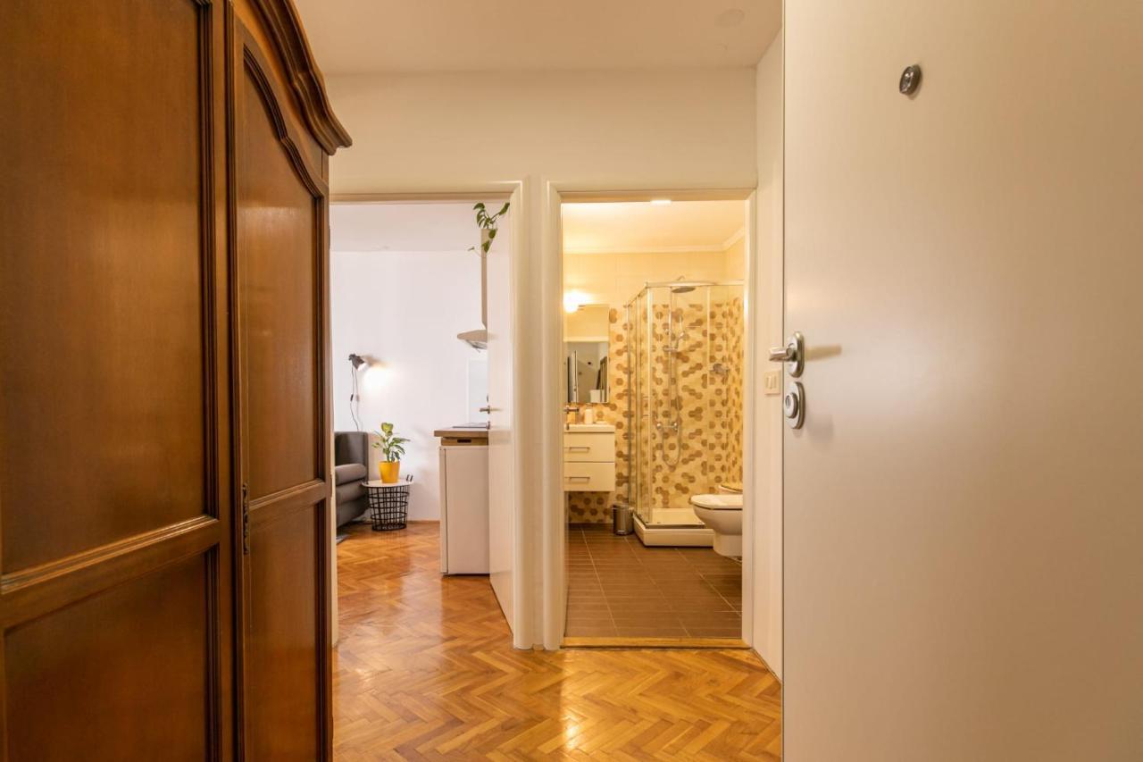 Pula City Accomodation ภายนอก รูปภาพ
